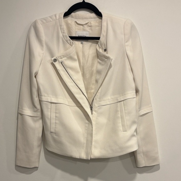 Aritzia Babaton White/Cream Women's Blazer - Picture 2 of 15
